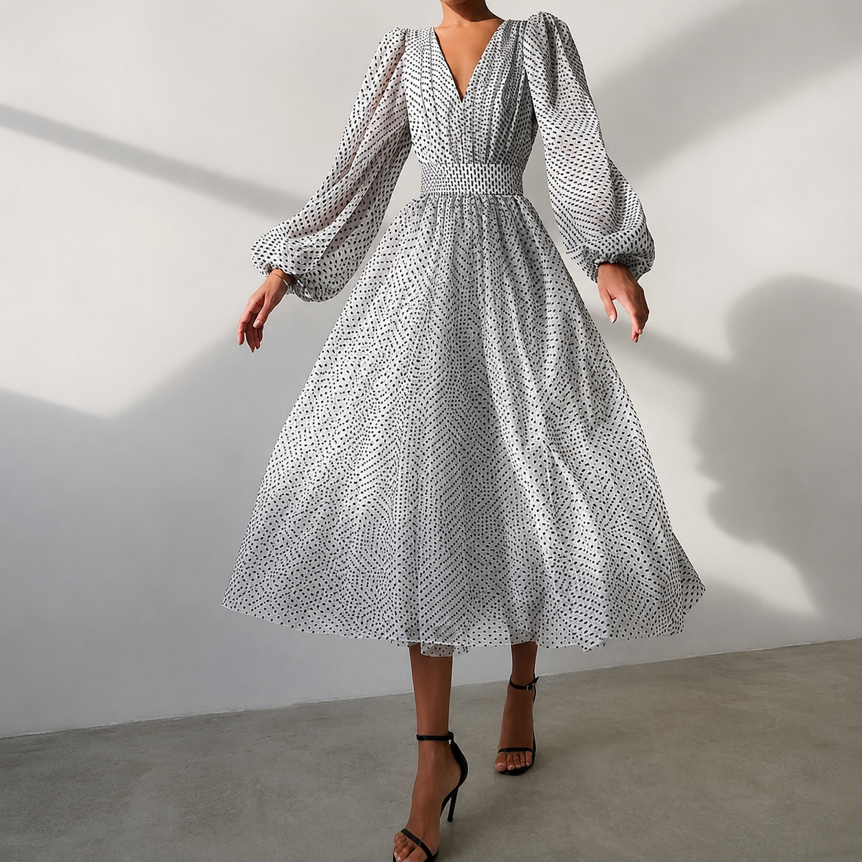 Emina - Vestido Sofisticado de Manga Larga con Escote en V