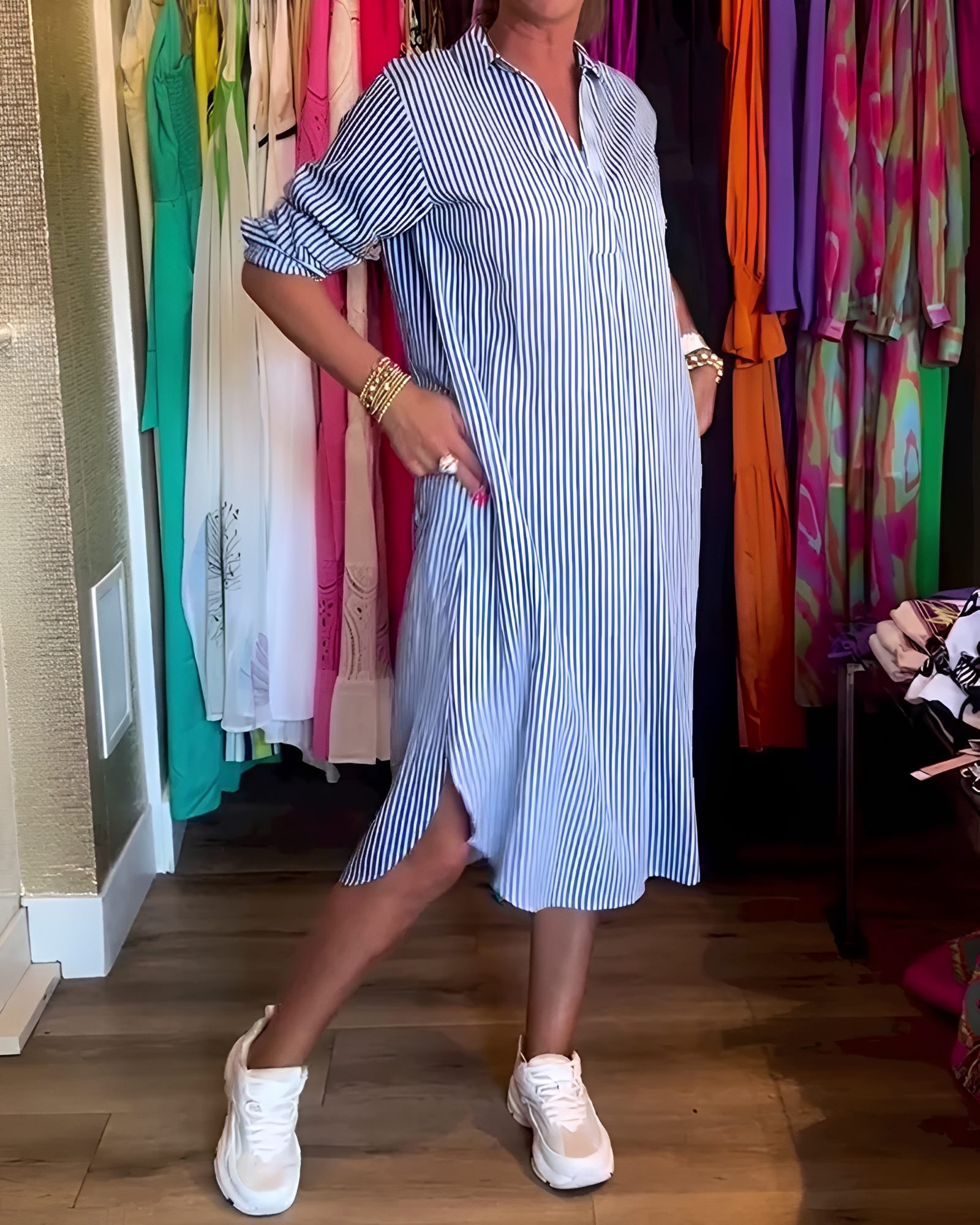 Célia - Vestido Cómodo con Cuello y Escote en V