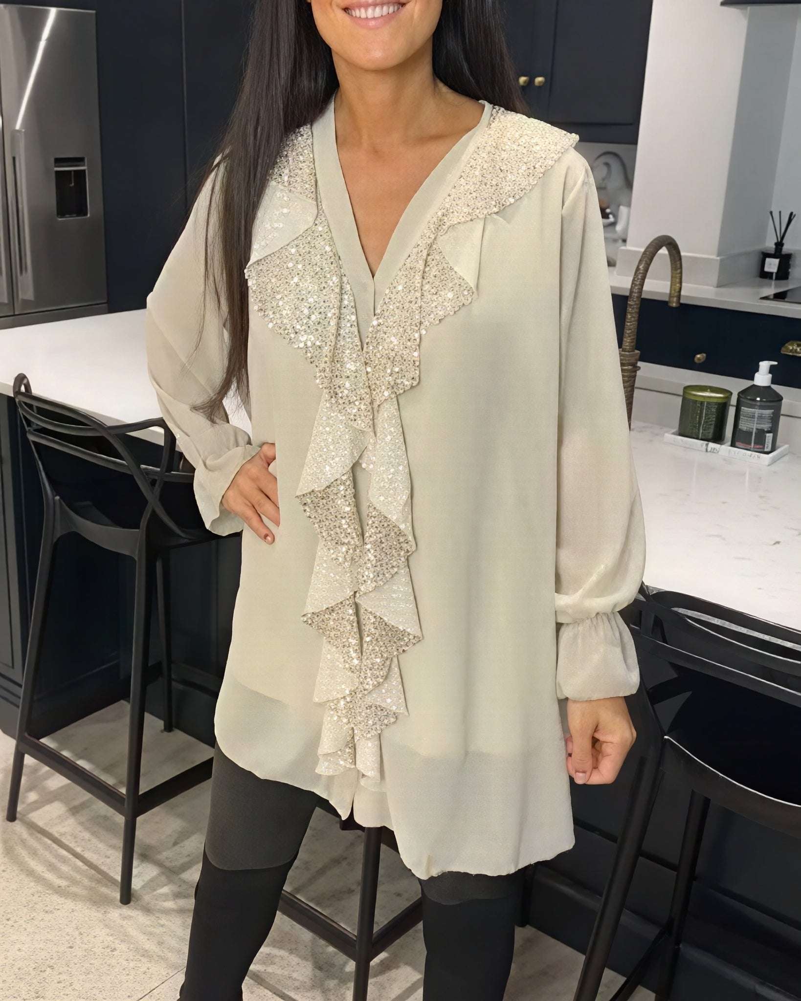Aurora - Blusa larga con escote en V