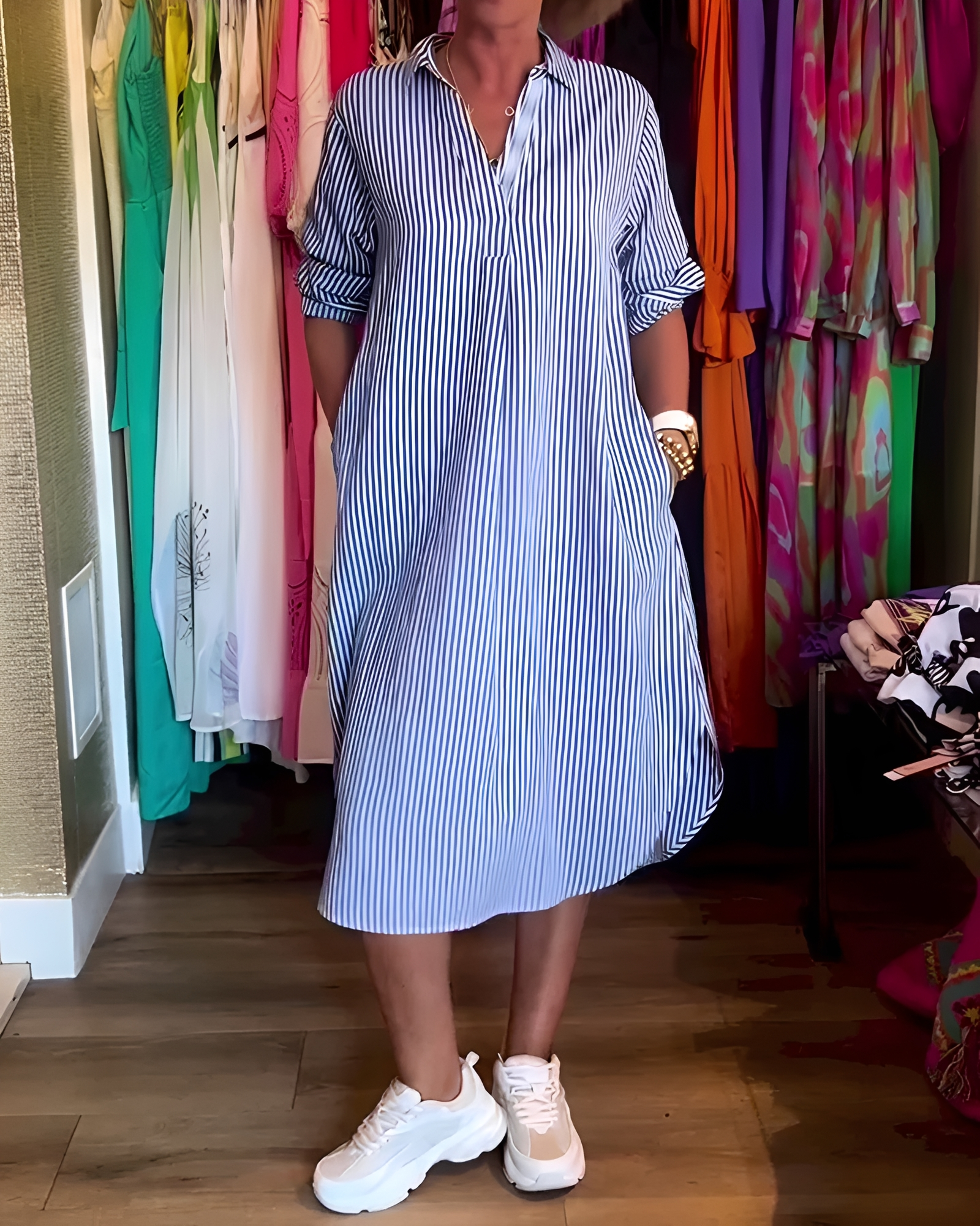 Célia - Vestido Cómodo con Cuello y Escote en V