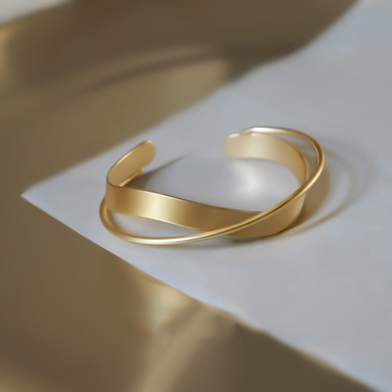 Liora – Pulsera minimalista resplandeciente