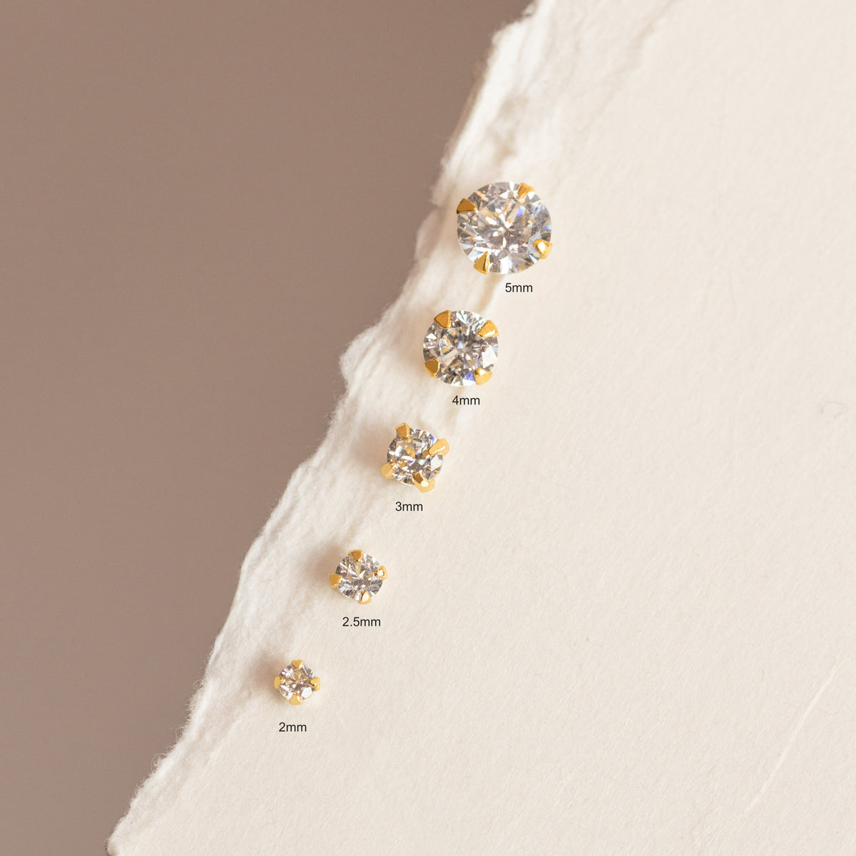 Sloane - Mini Pendientes Brillantes de 2mm