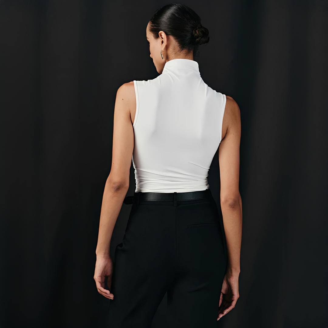 Mireya - Top Elegante de Cuello Cruzado