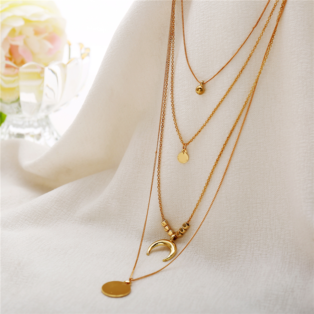 Collar Boho de luna en múltiples capas