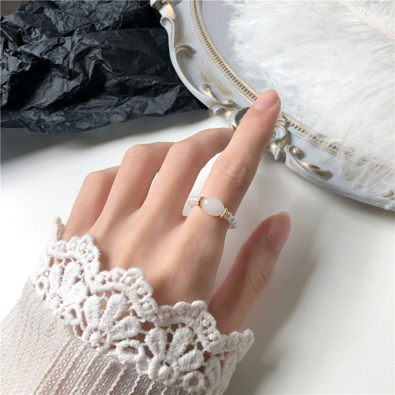 Perla de piedra - Anillo de perlas retro