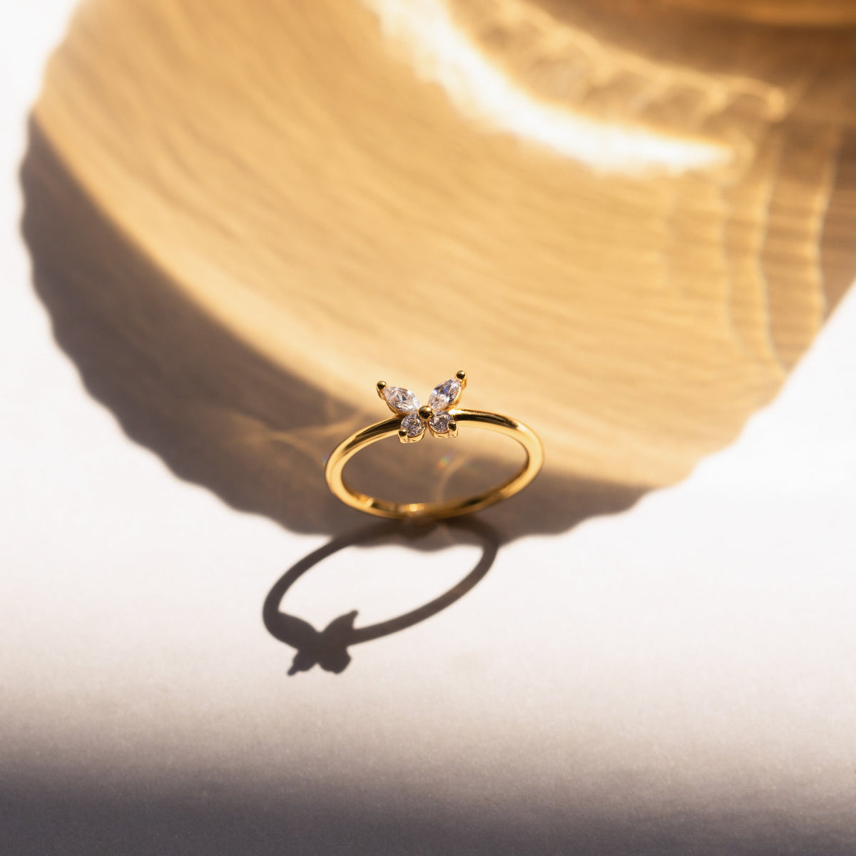 Mariposa – Sofisticado anillo de diamantes
