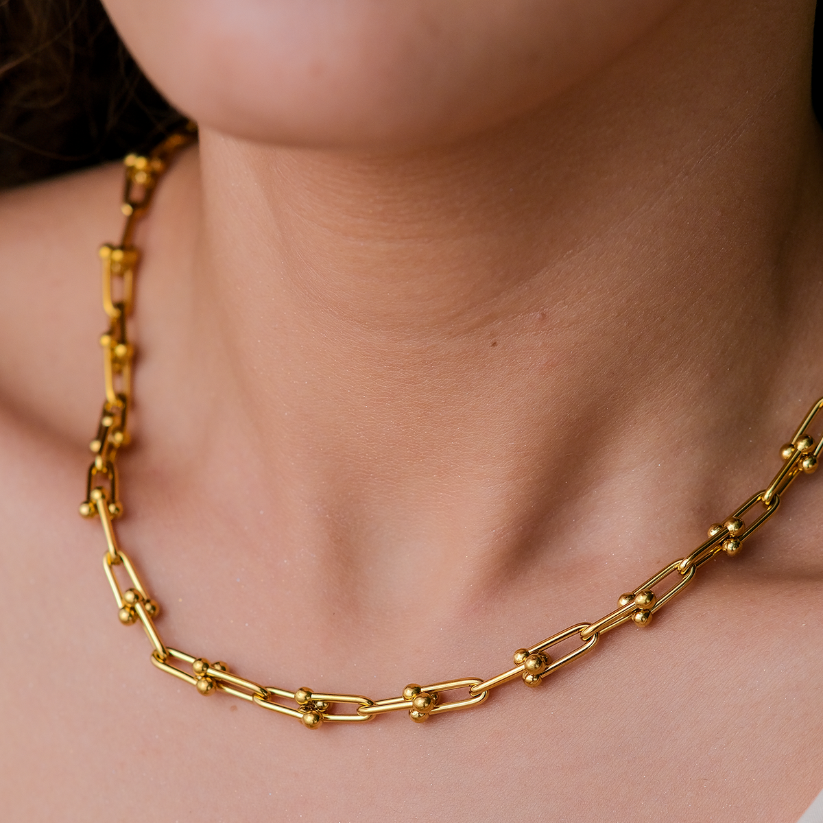 Collar de oro pesado en cascada