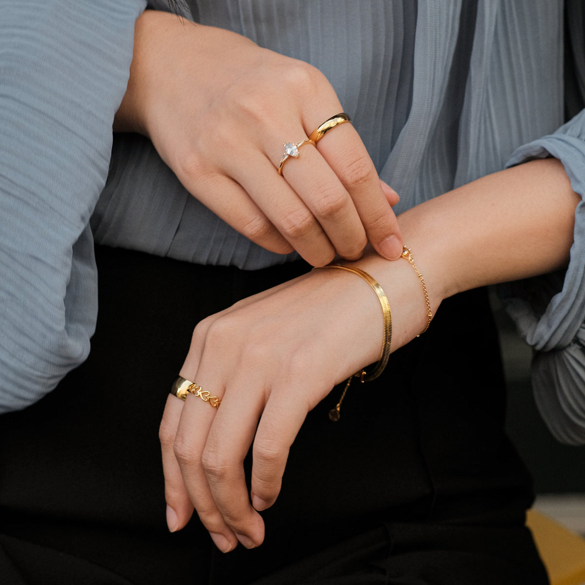 Jia - Anillo con corazón elevado