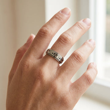Astrid – Anillo celestial de luna y estrella