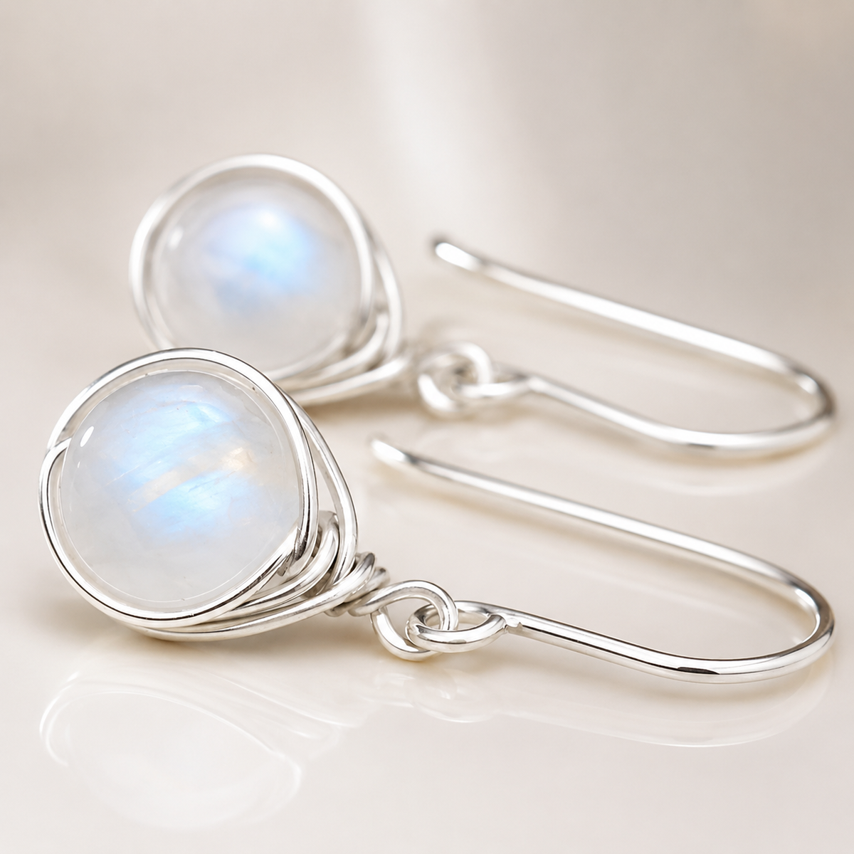 Aylin – Pendientes colgantes boho con piedra lunar