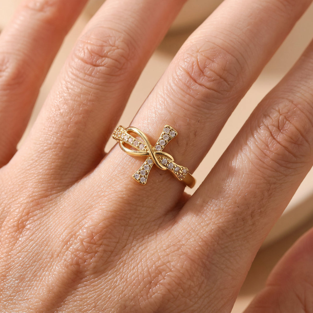 Eliane – Anillo de cruz cristiana de circonitas para mujeres