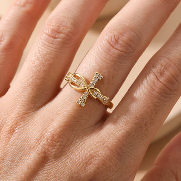 Eliane – Anillo de cruz cristiana de circonitas para mujeres