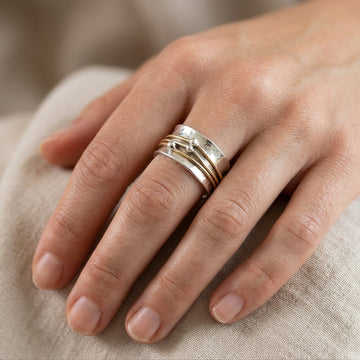 Alix – Anillo bicolor de plata y oro estilo retro
