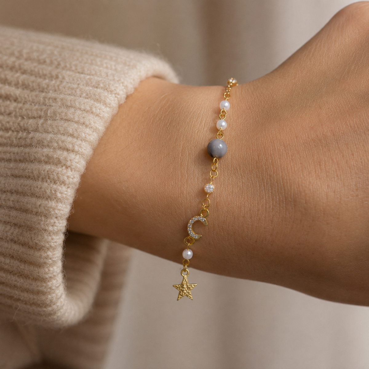 Selina – Pulsera con luna y estrella