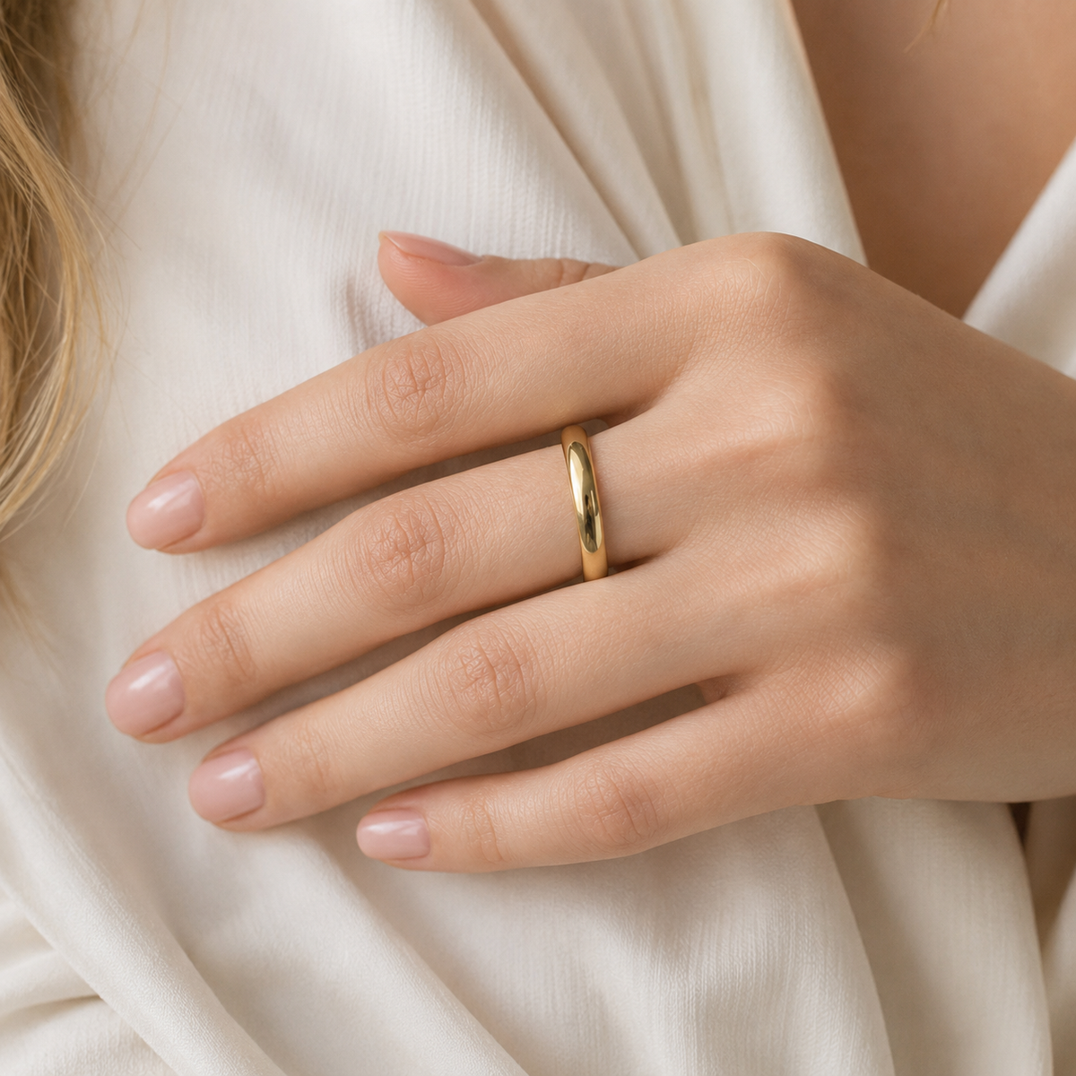 Eloane – Anillo dorado de acero inoxidable