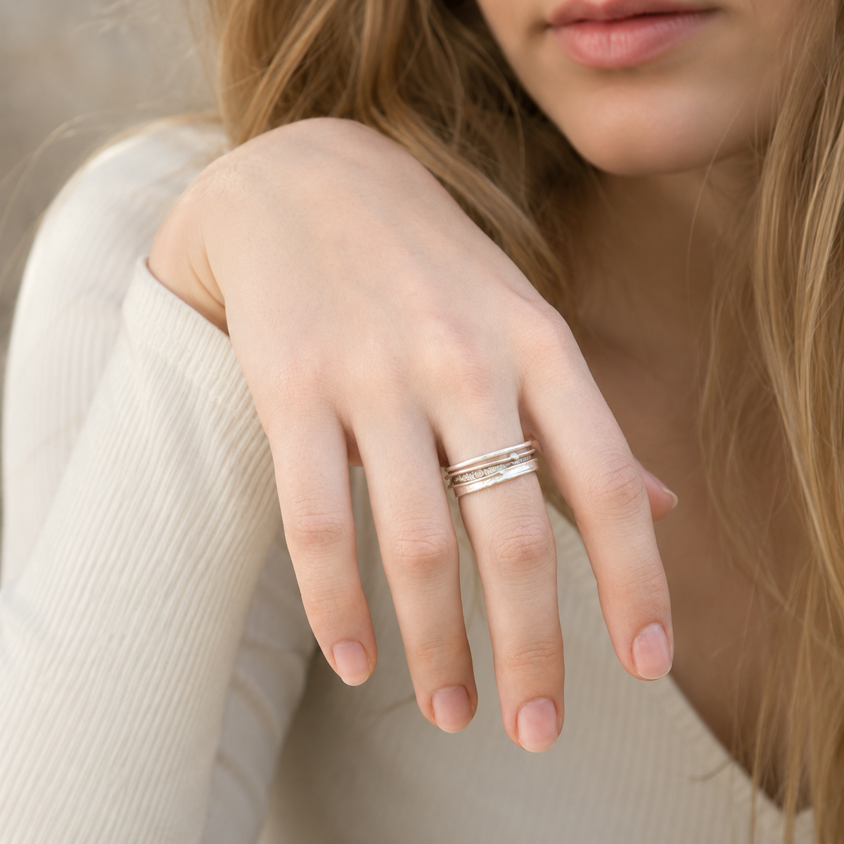 Shane – anillo plateado con acabado dorado