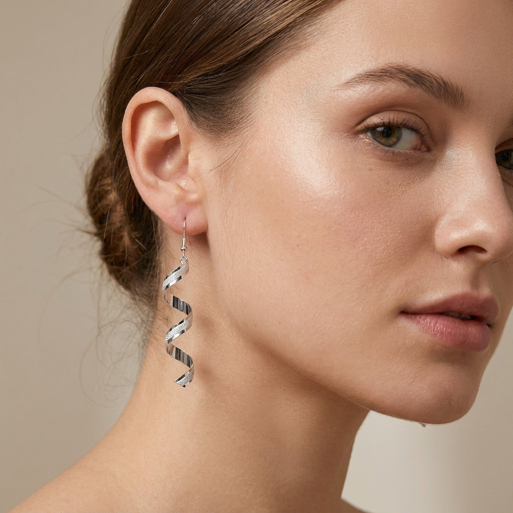 Jia – Pendientes espirales de plata deslumbrantes