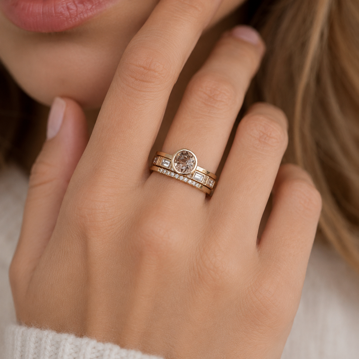 Soline – Anillo con cristal engastado en dorado