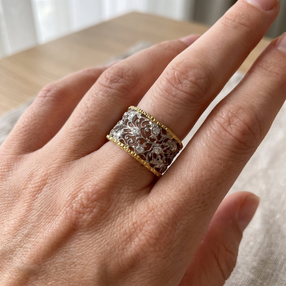 Yona – Anillo Vintage de Hiedra en Circonio