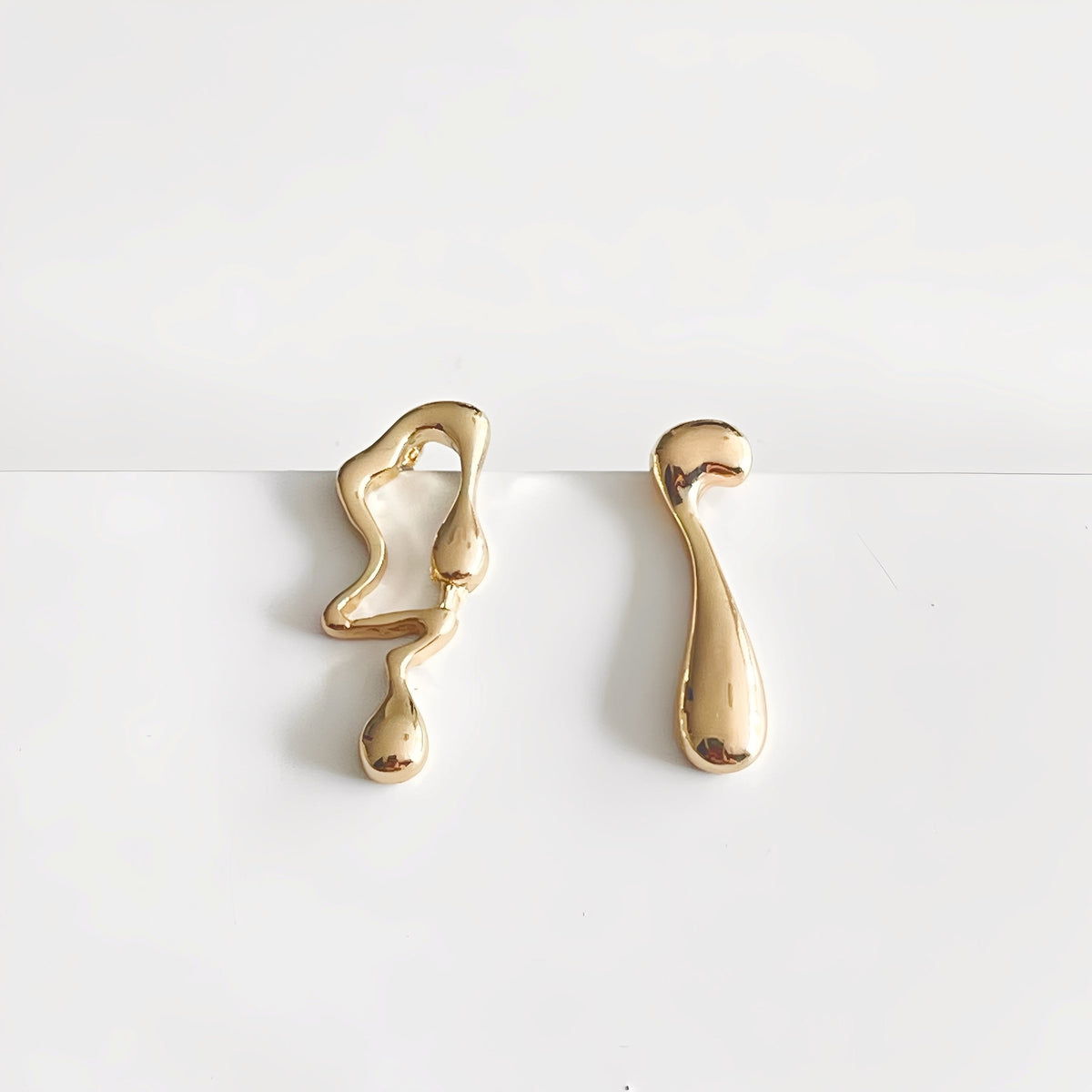 Wilma – Pendientes abstractos asimétricos