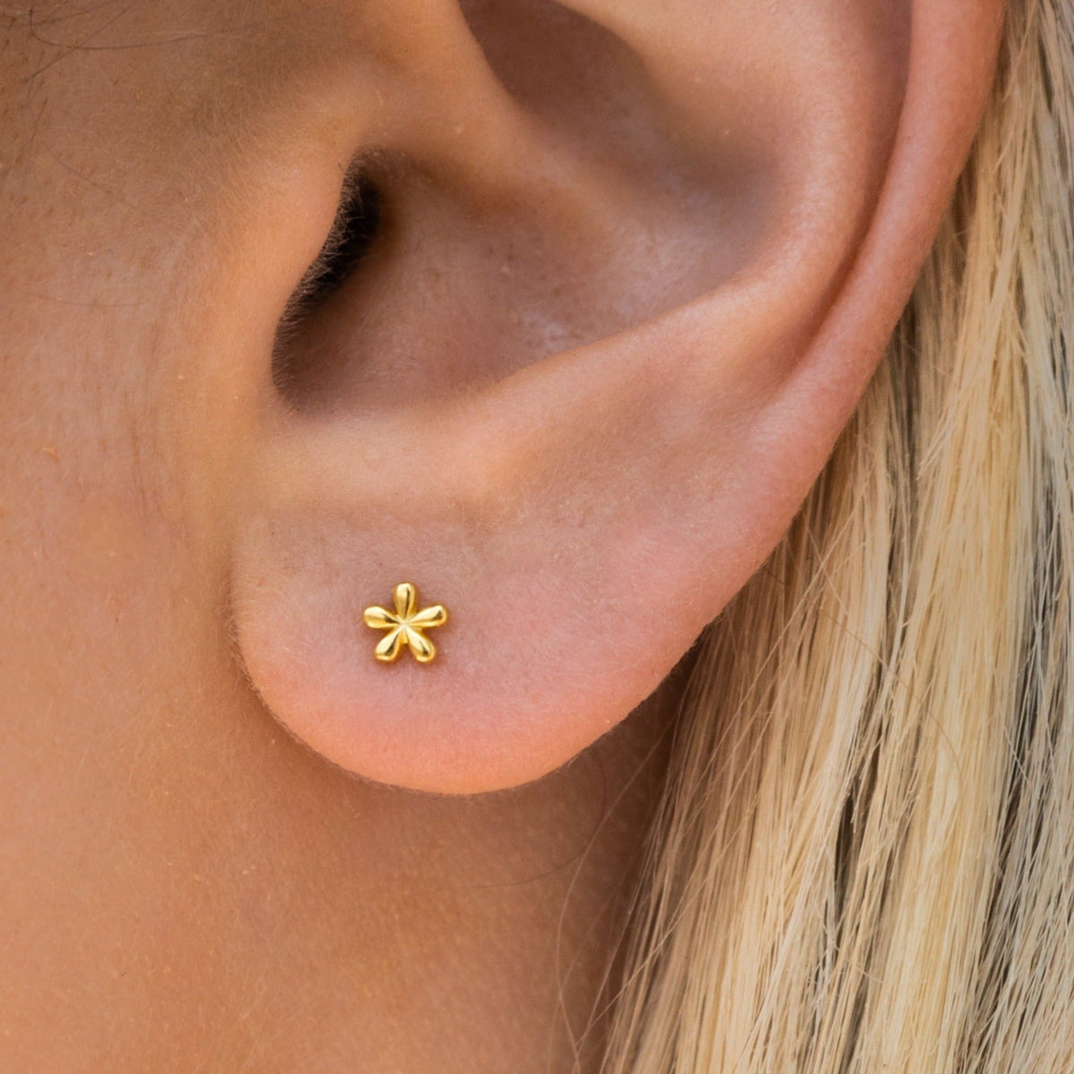 Monica - Pendientes mini de flores
