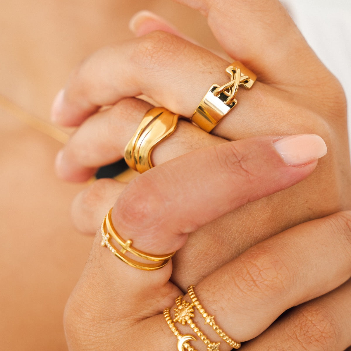 Charlie – Anillo escultórico regulable