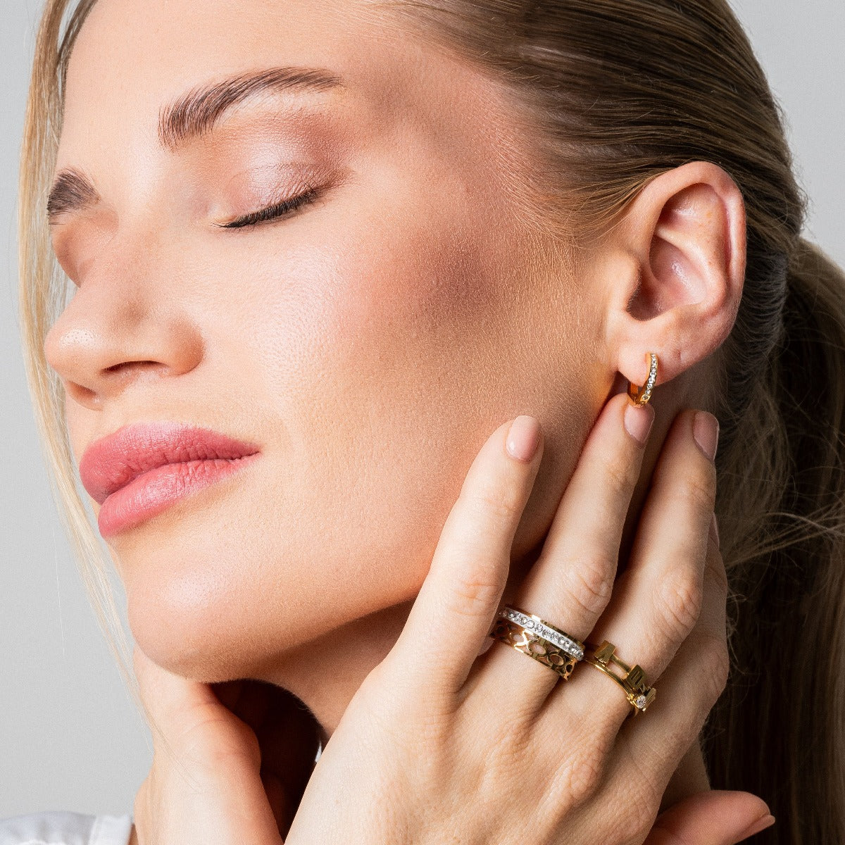 Arielle – Aros decorados con piedras