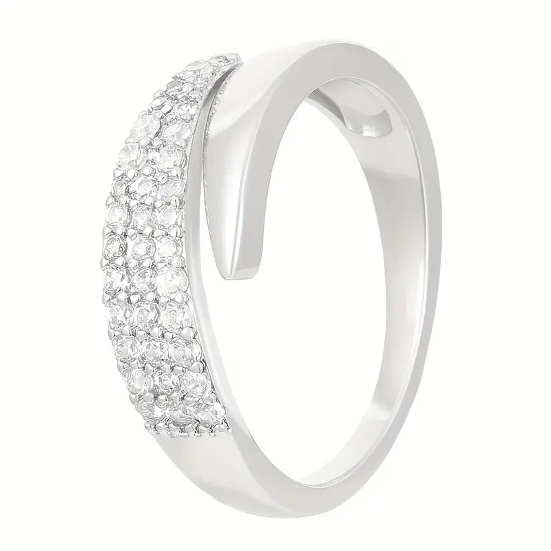 Emiko – Anillo en oro amarillo con piedras brillantes