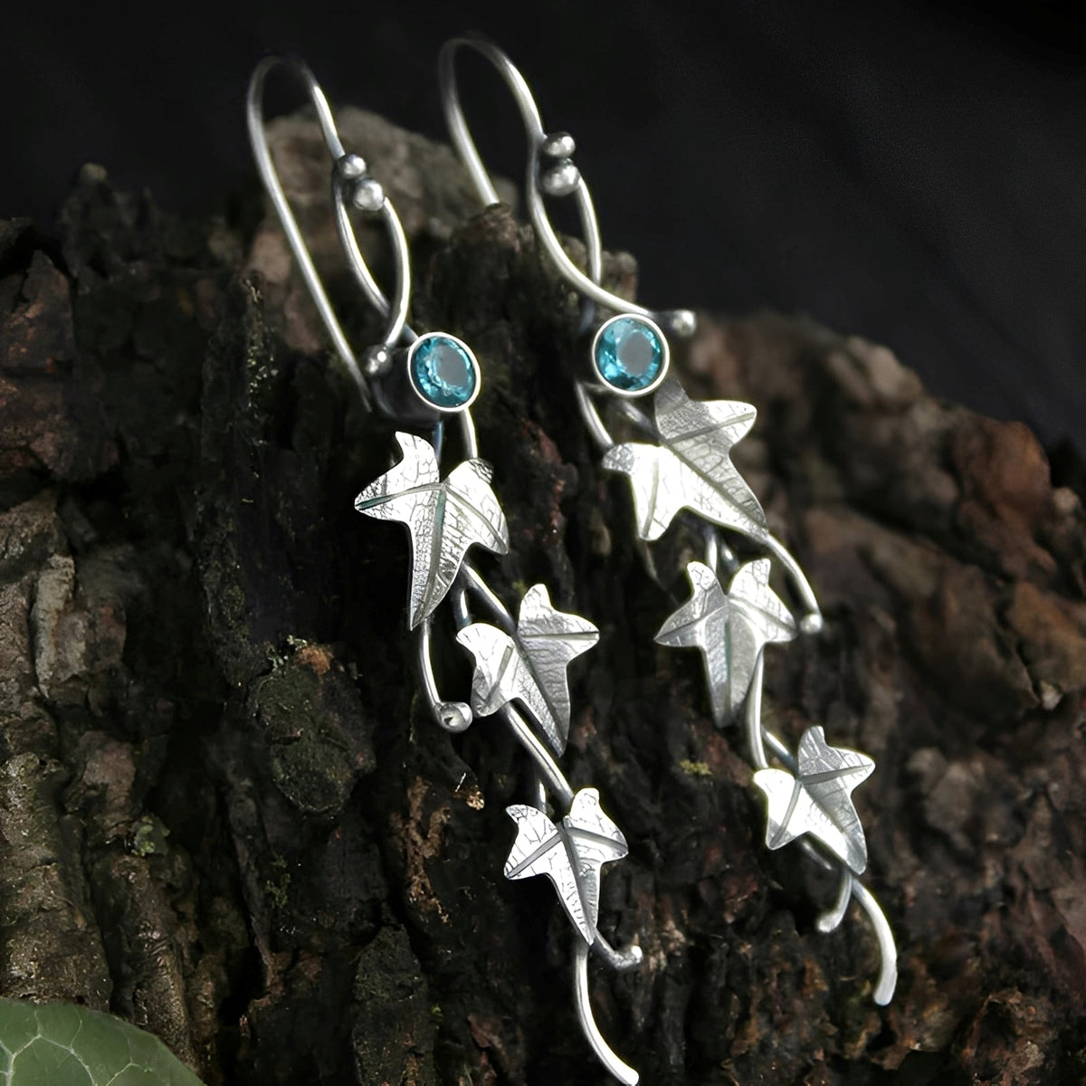 Nina – Pendientes retro en forma de hoja de hada
