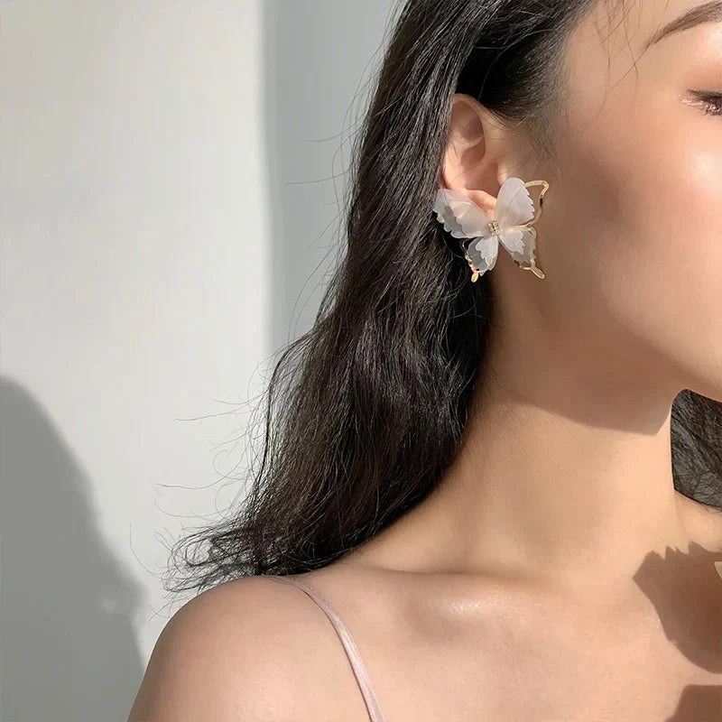 Jean – Pendientes de mariposa de tejido ligero