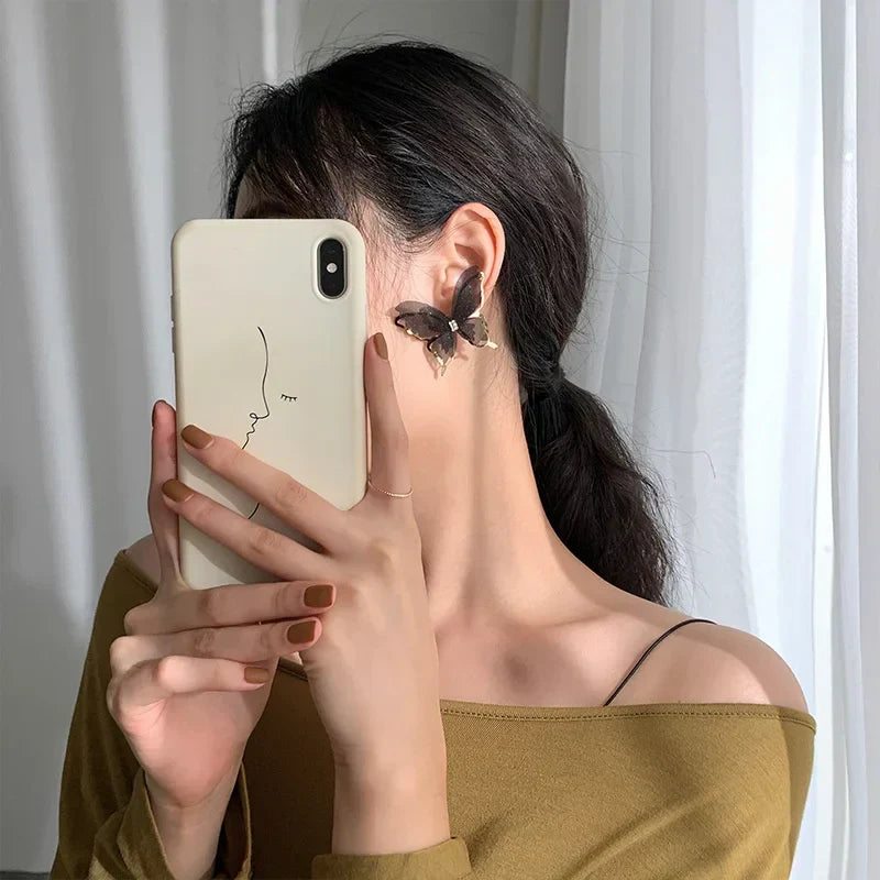 Jean – Pendientes de mariposa de tejido ligero