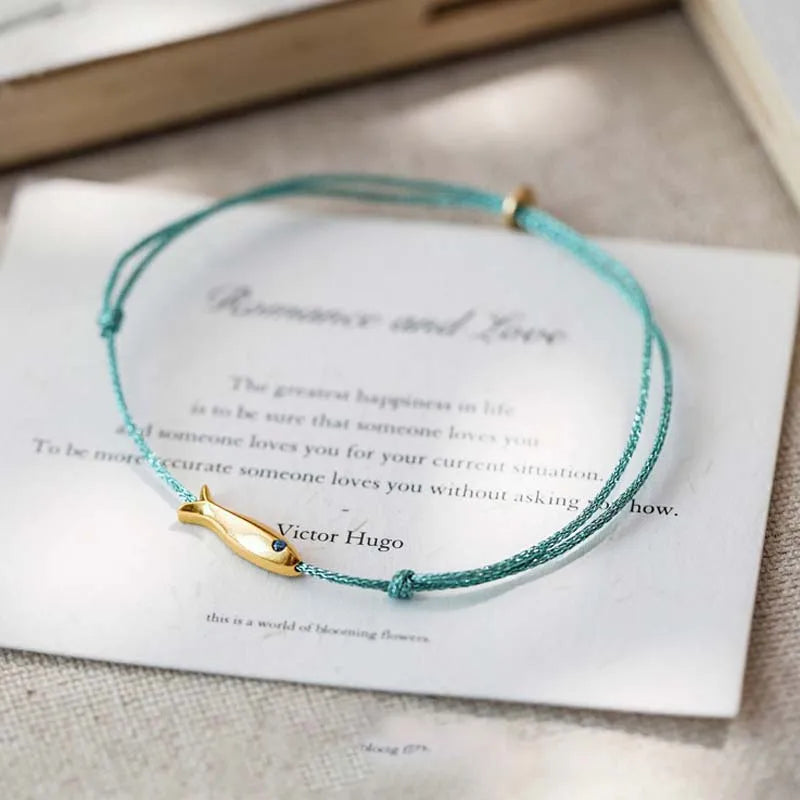 Solara – Pulsera de tobillo de brillo delicado