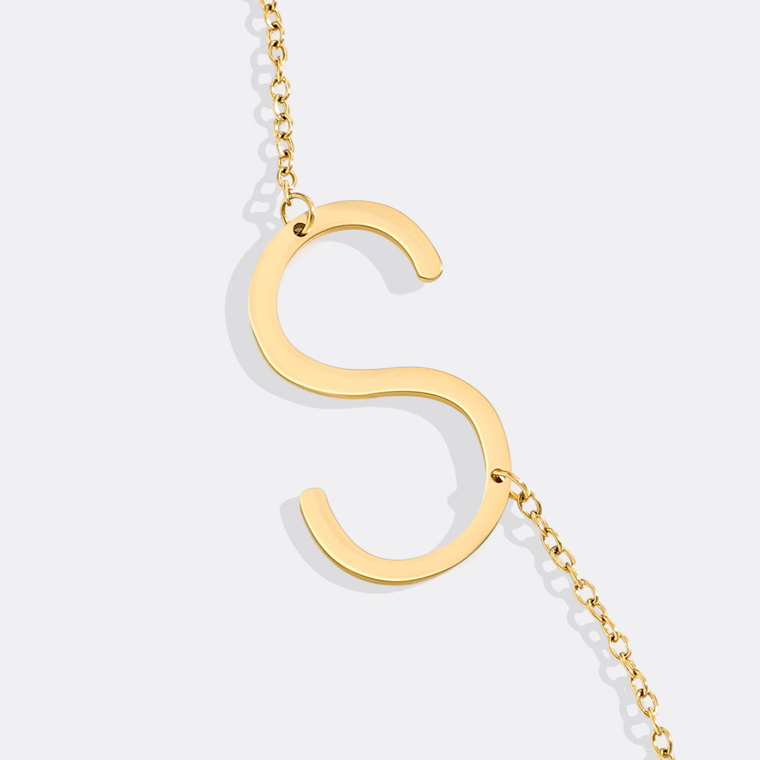 Inez – Collar con inicial personalizada