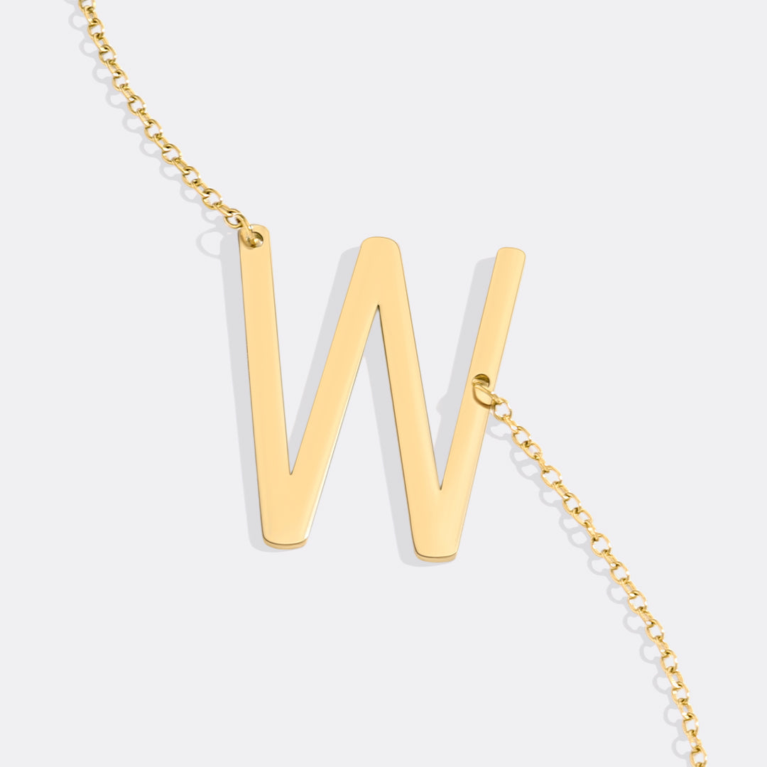 Inez – Collar con inicial personalizada
