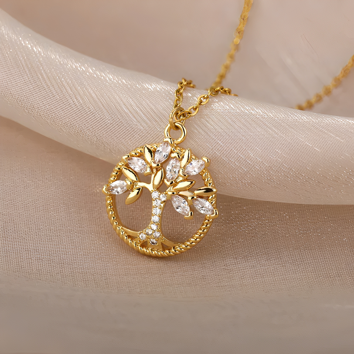 Toshi – Collar árbol de la vida en oro con circonitas