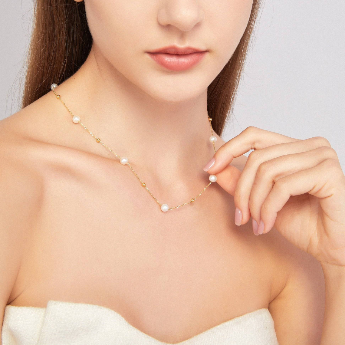 Collar de oro y perlas - alternando perlas y cadena dorada