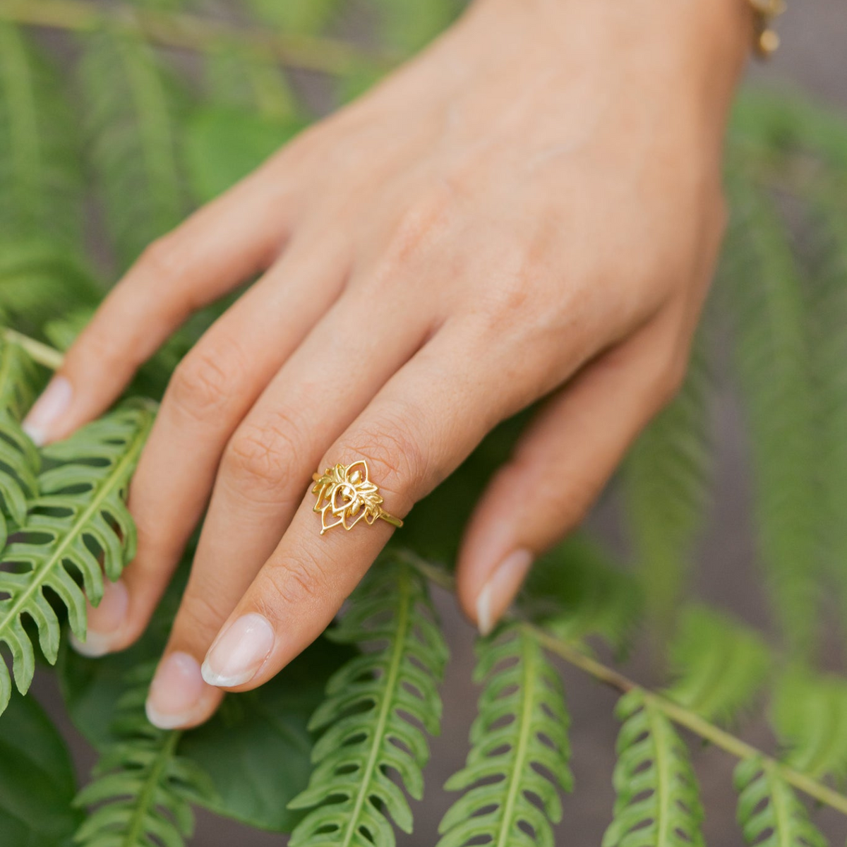 Flor de Loto - Anillo Sutil