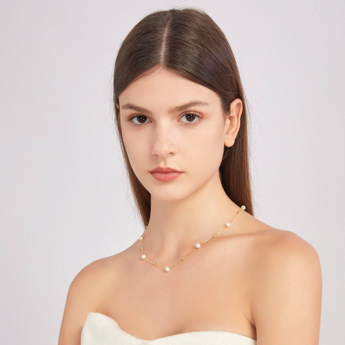 Collar de oro y perlas - alternando perlas y cadena dorada
