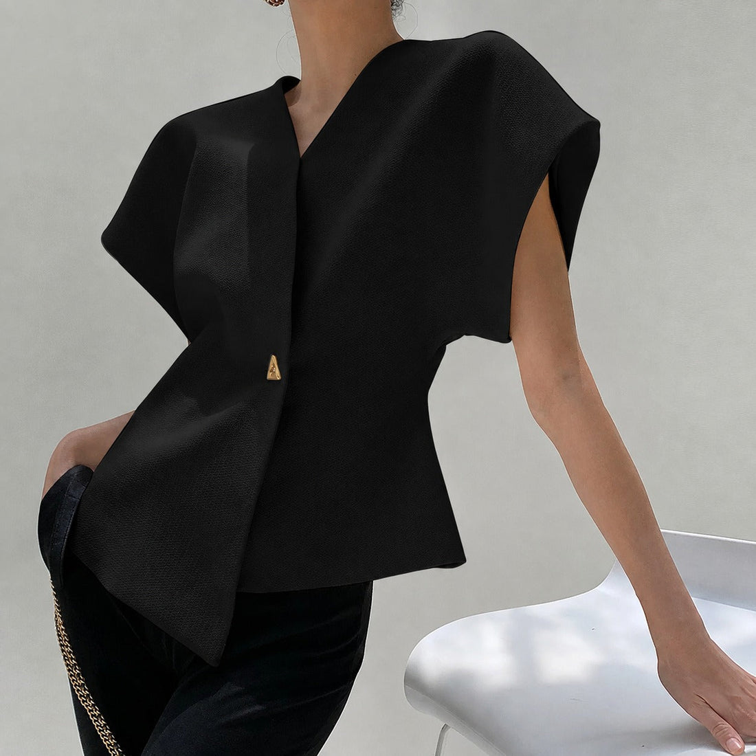 Leonie - Blusa con cuello en V y cierre de botones