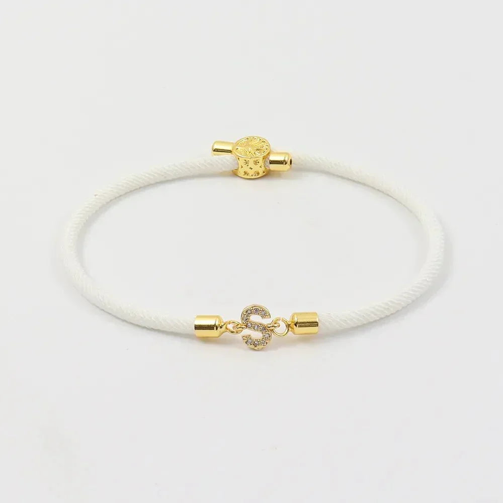 Calla – Pulsera ajustable con inicial personalizada