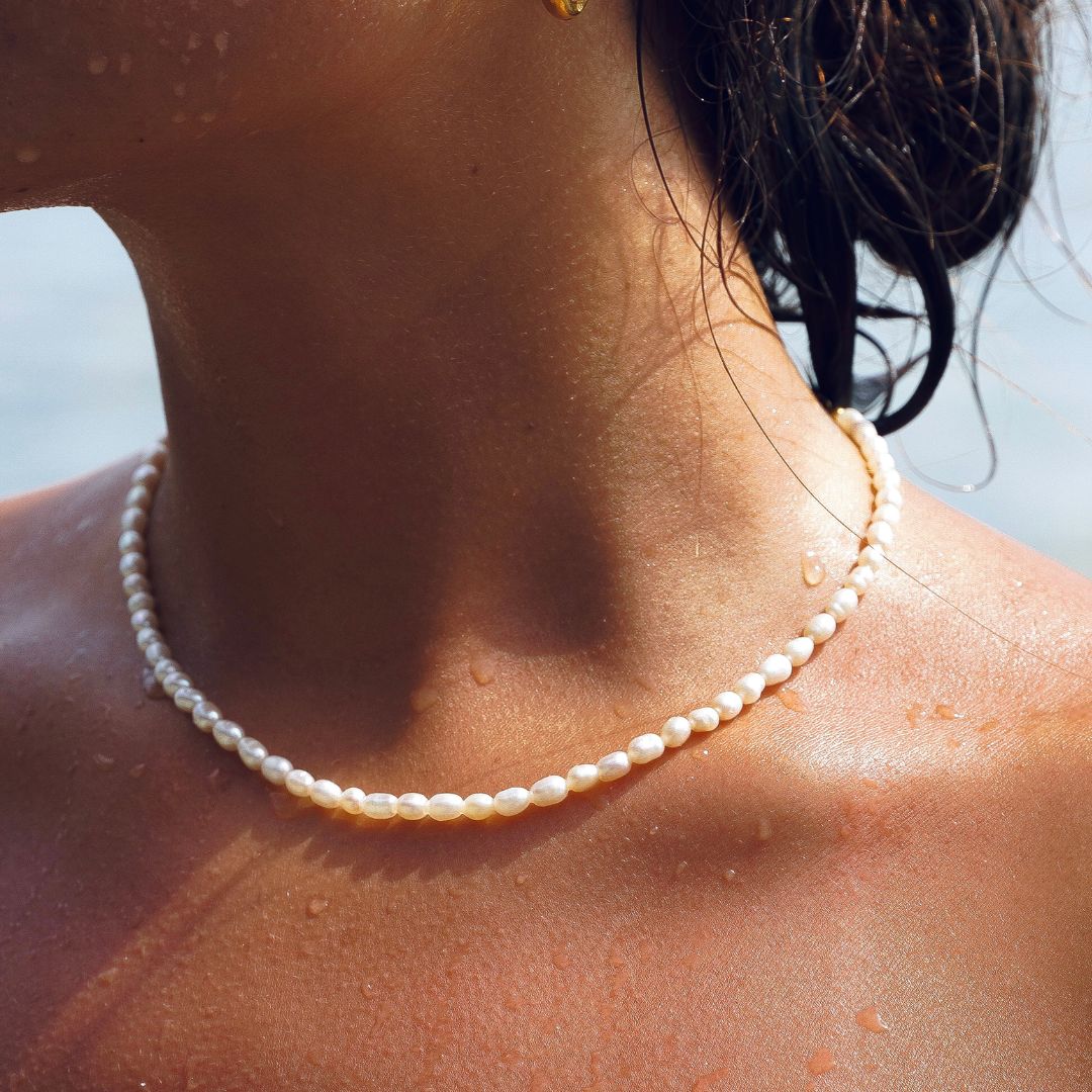 Kara – Collar con pequeñas perlas de agua dulce