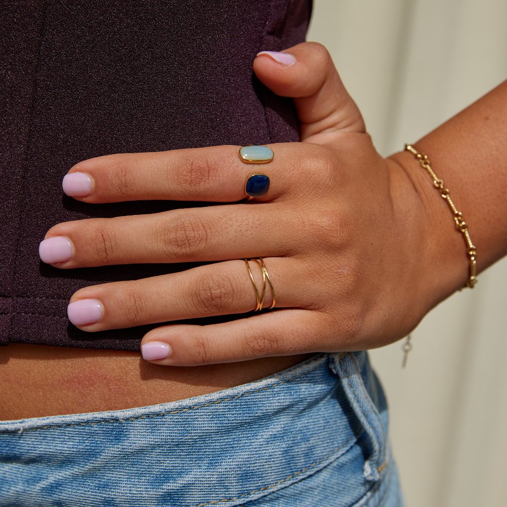 Chris – Anillo dorado bucle infinito