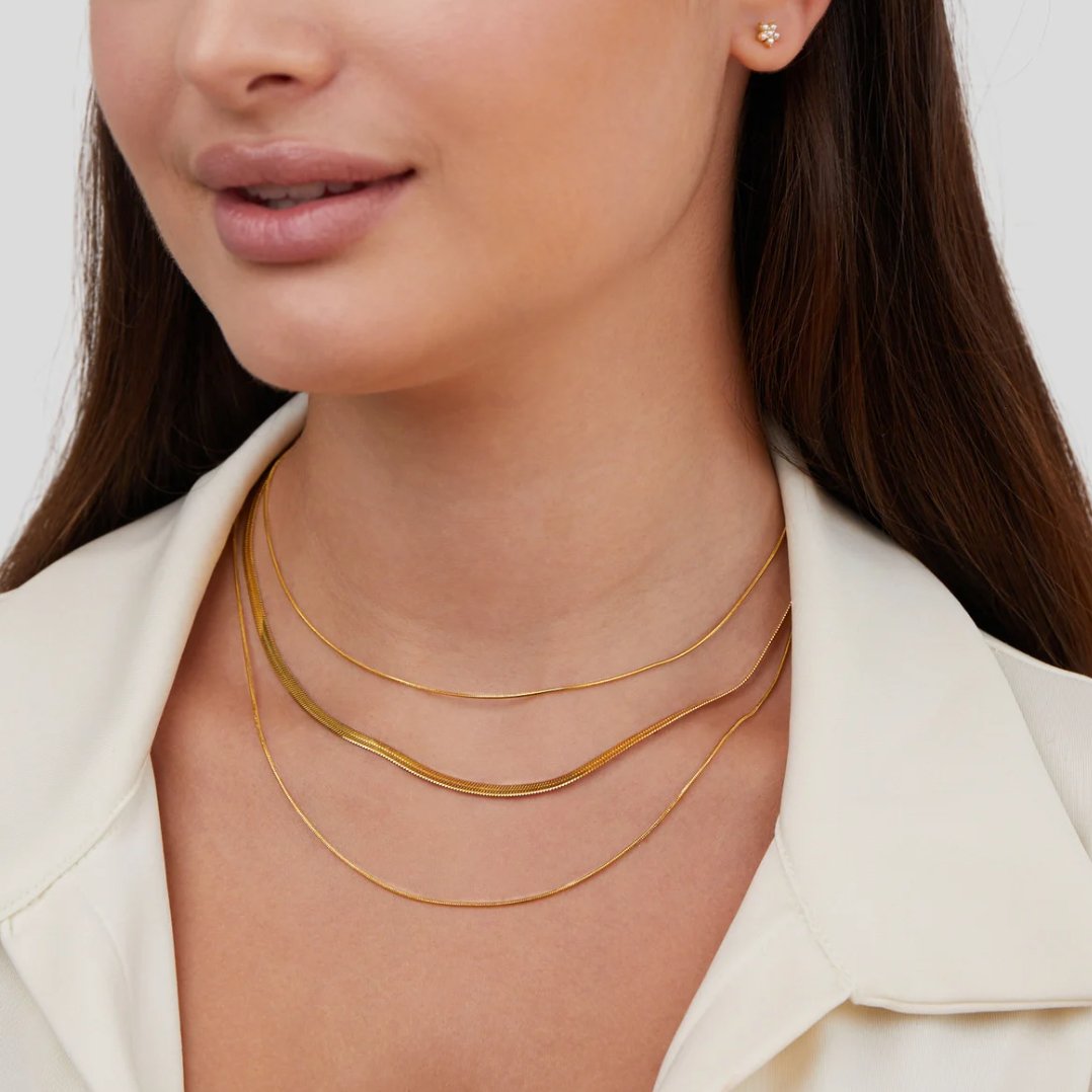 Alix – Collar dorado de varias hileras