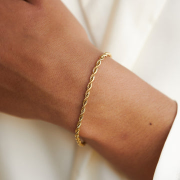 Calvi – Pulsera con cadena de oro entrelazada