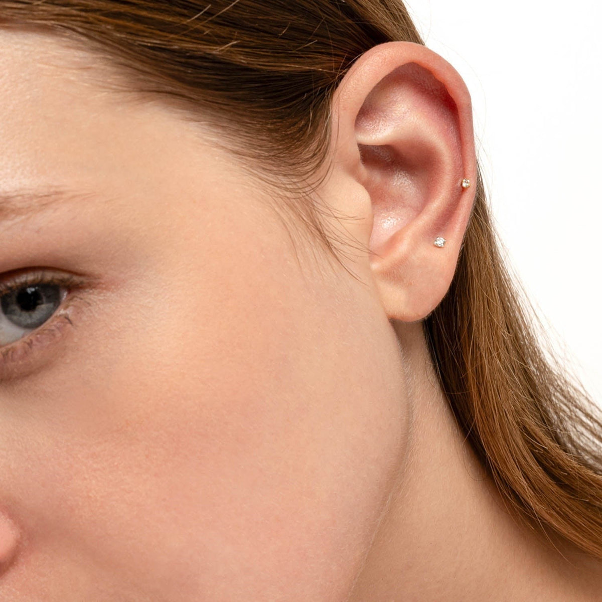 Sloane - Mini Pendientes Brillantes de 2mm