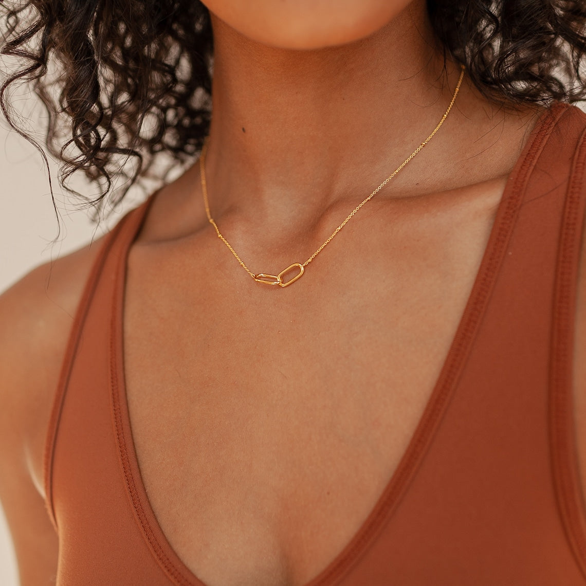 Collar con Colgantes Interconectados - Collar Connection