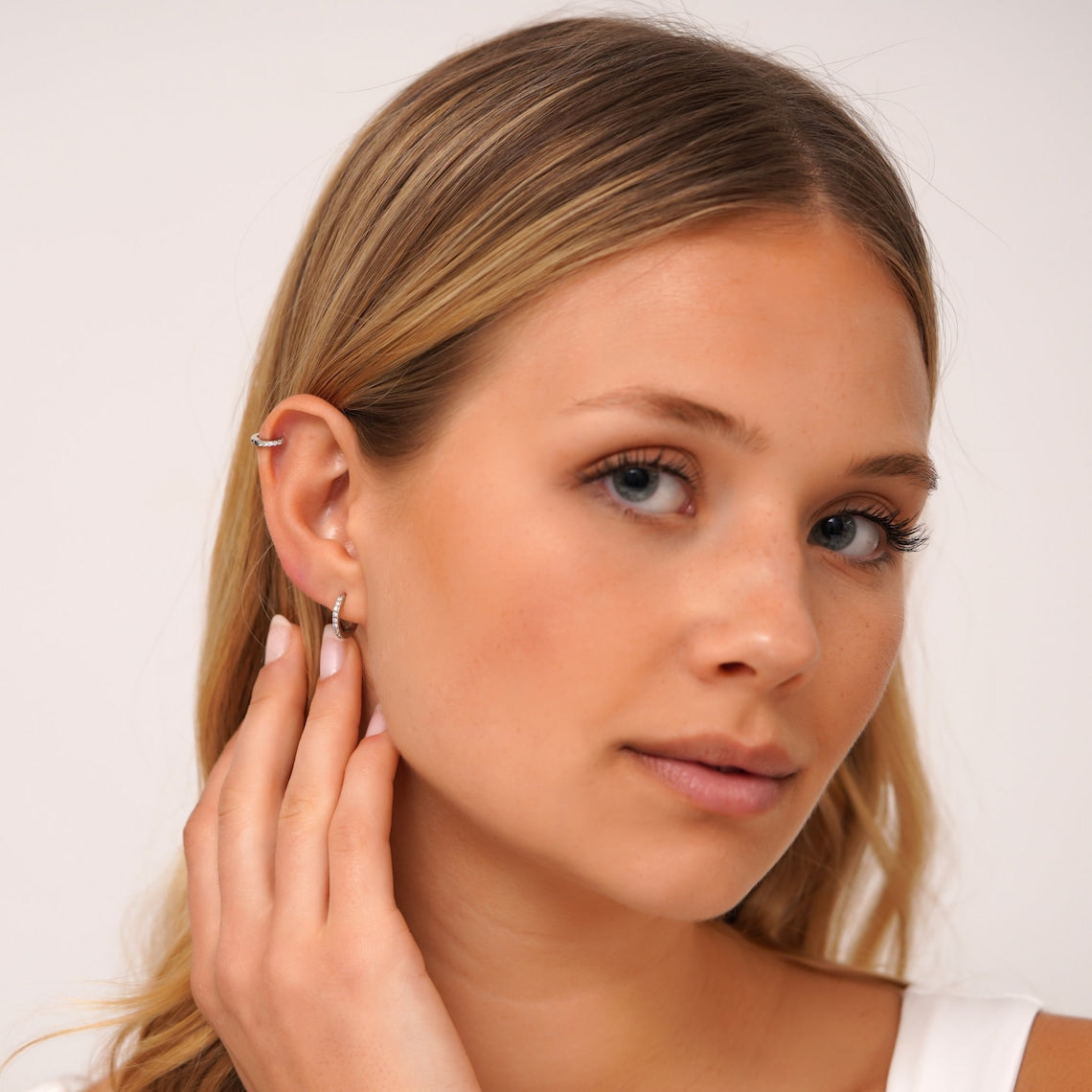 Conjunto de anillos CZ minimalistas - Pendientes Huggie Hoop
