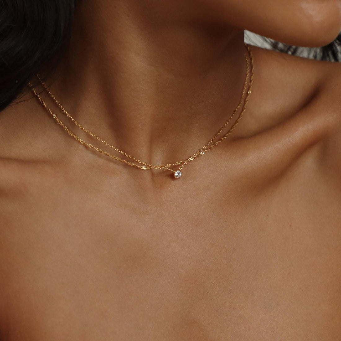 Collar Sutil de Diamantes - Collar con Detalles de Piedras