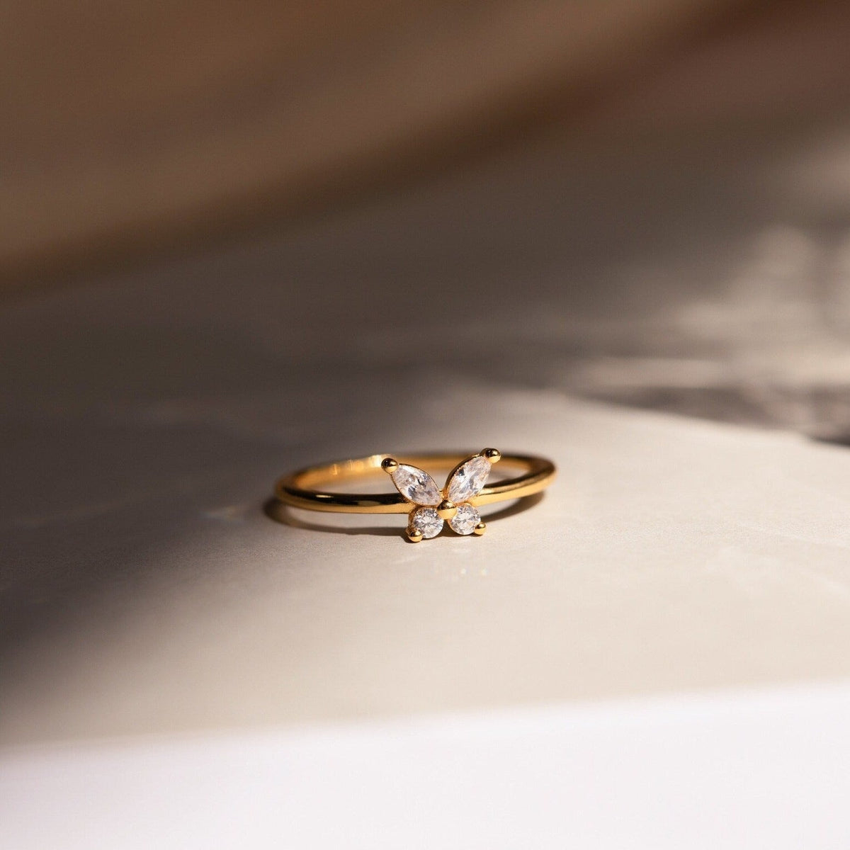 Mariposa – Sofisticado anillo de diamantes