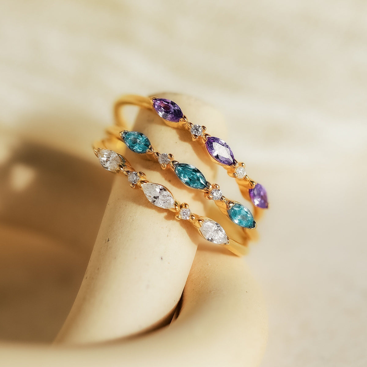 Quinn – Anillo Triplo Marquise